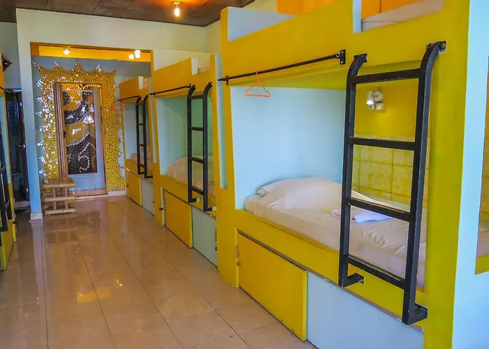 Fat Barracuda Hostel Padang Bai